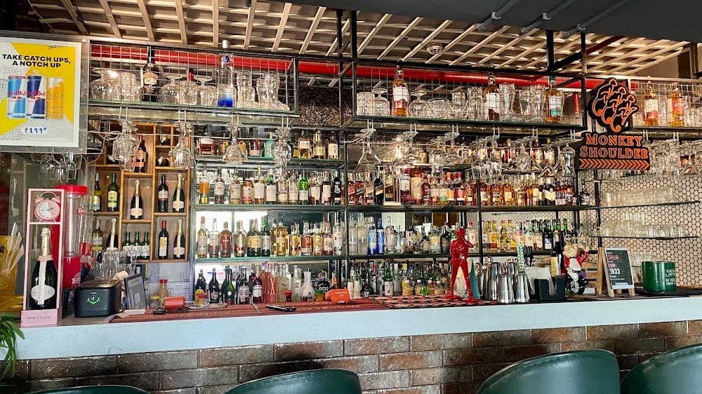 📷 The View Restaurant and Lounge