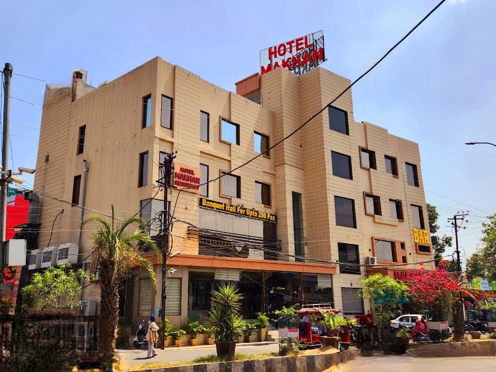 Makhan Fish & Chicken Corner