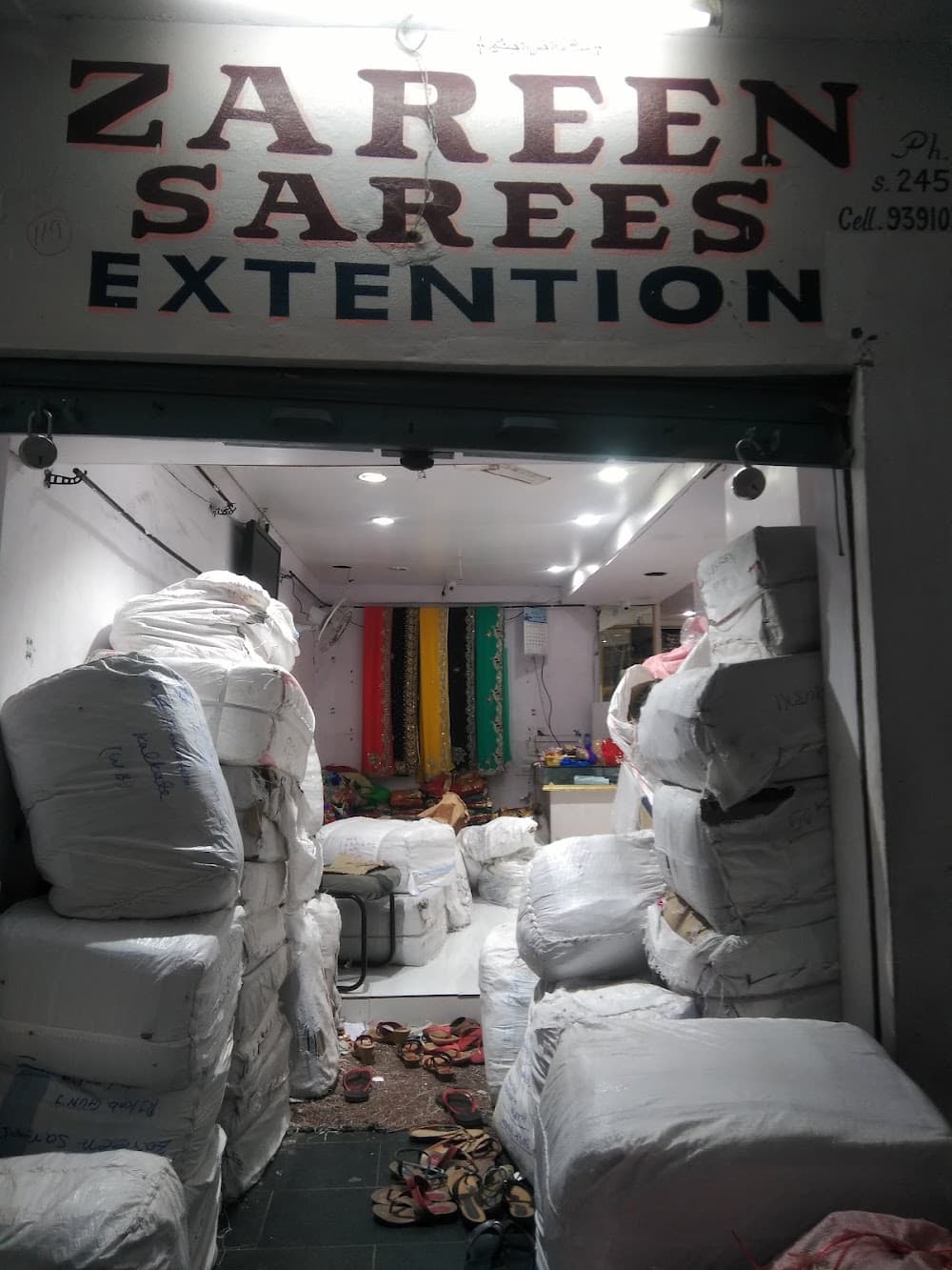 📷 Zareen Sarees - Wholesale