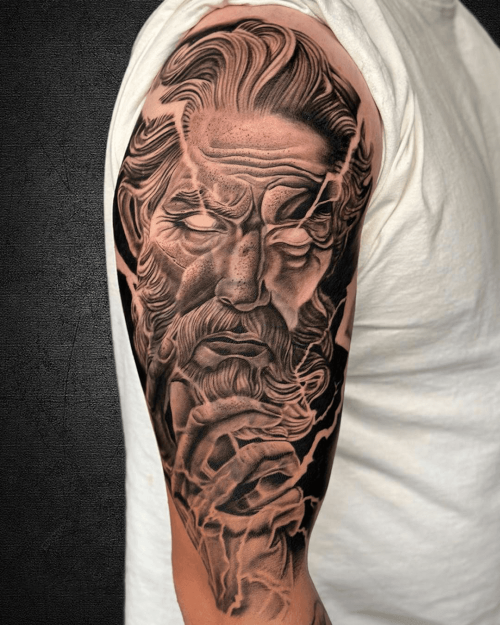 📷 Macho Tattoos
