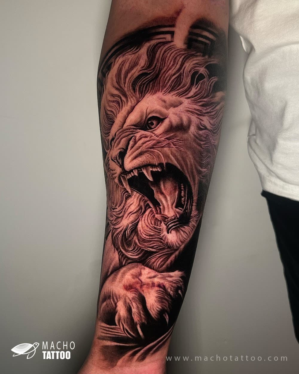 📷 Macho Tattoos
