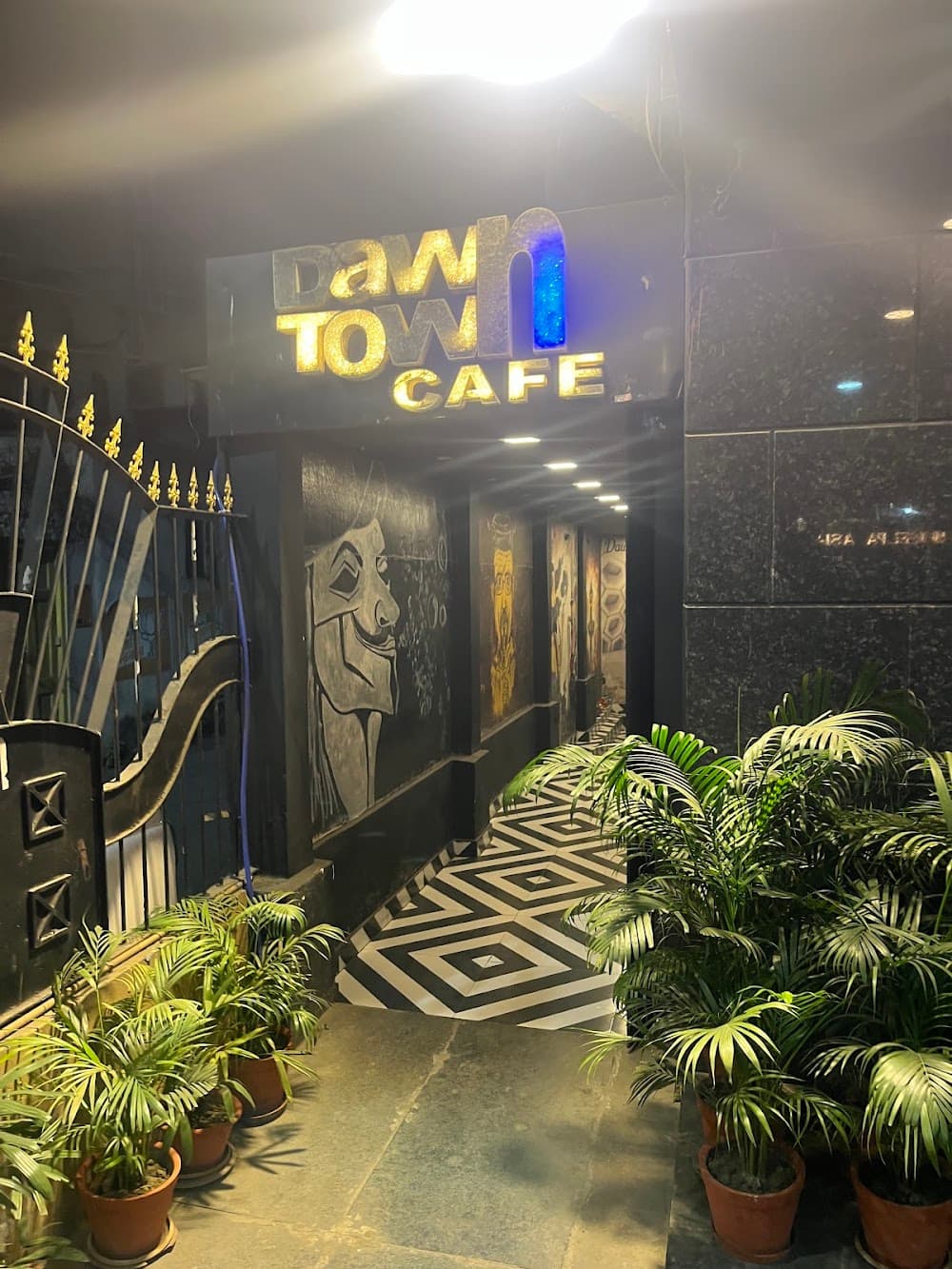 Dawntown Cafe