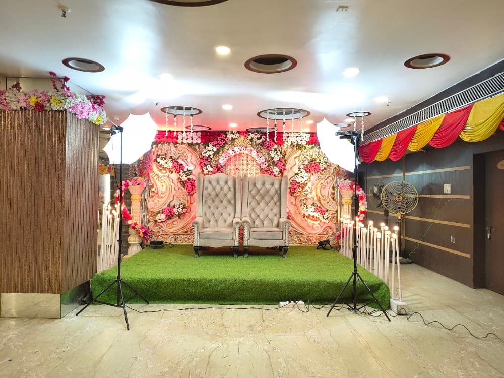 Radhe Krishna Banquets