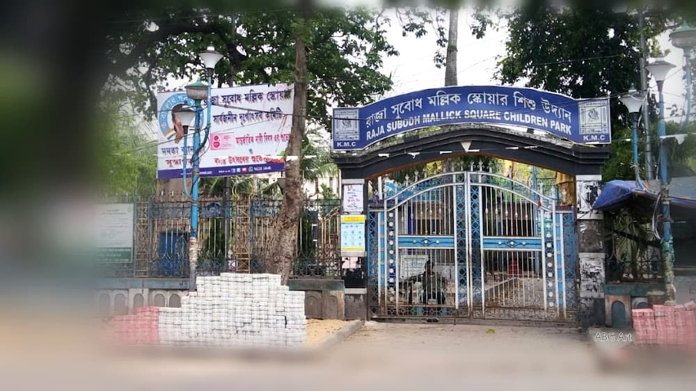 📷 ABG Eartharian