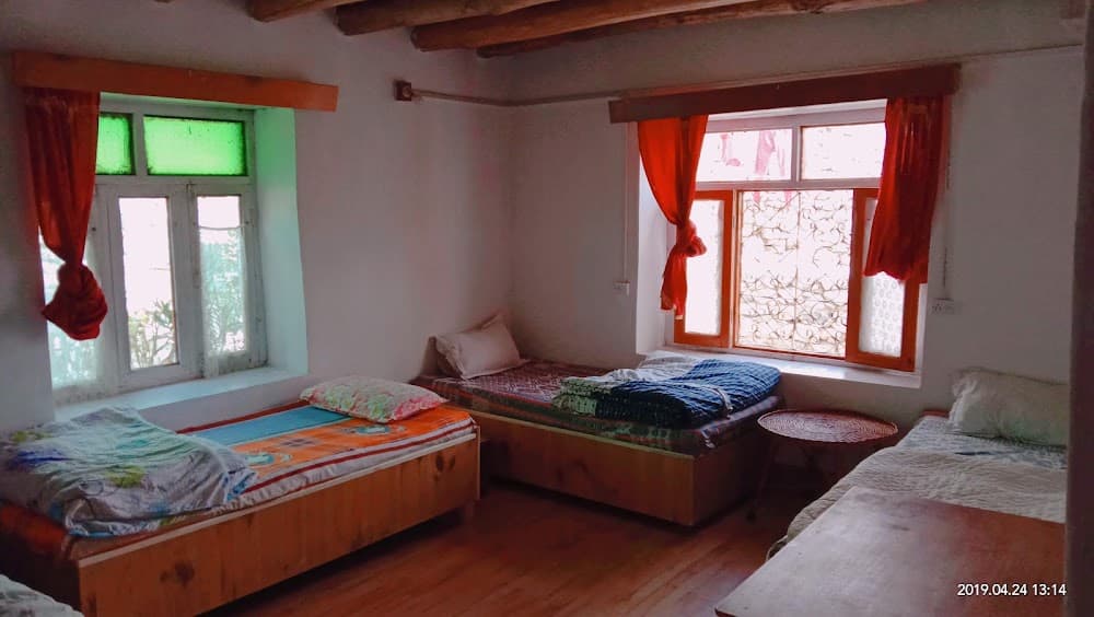 📷 Tsetan Guest House leh-ladakh