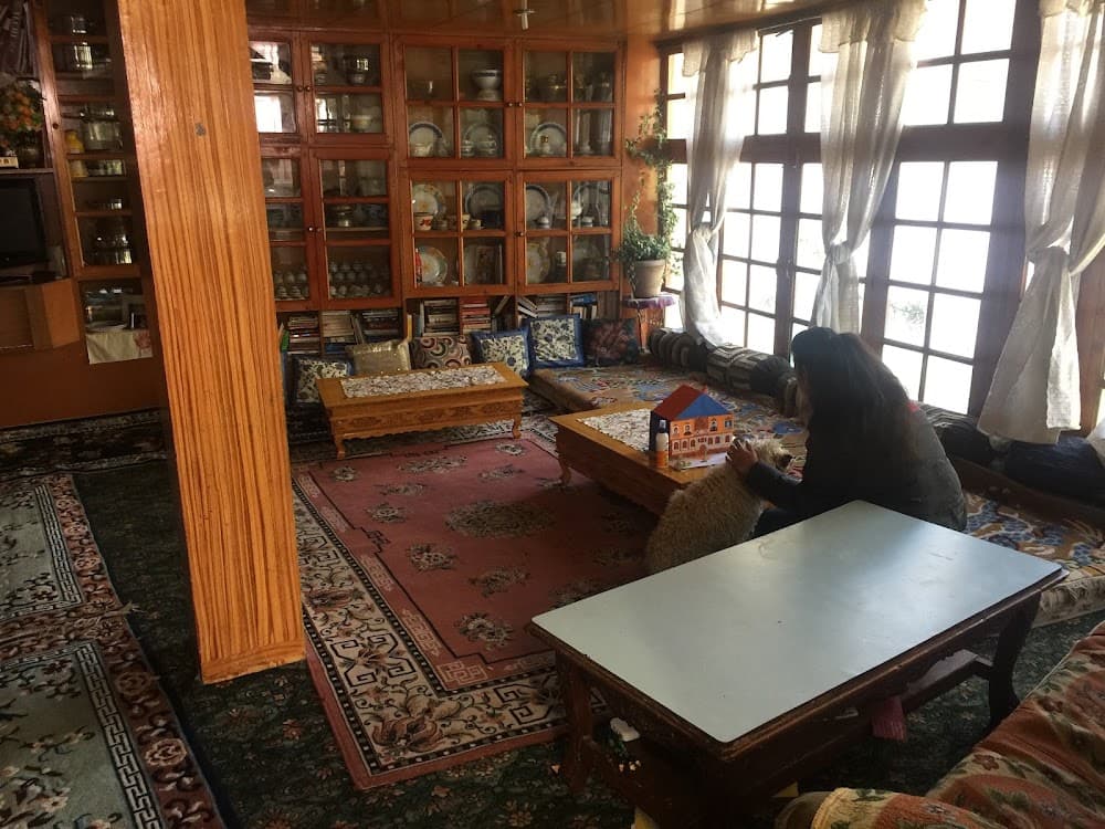 Travellers House