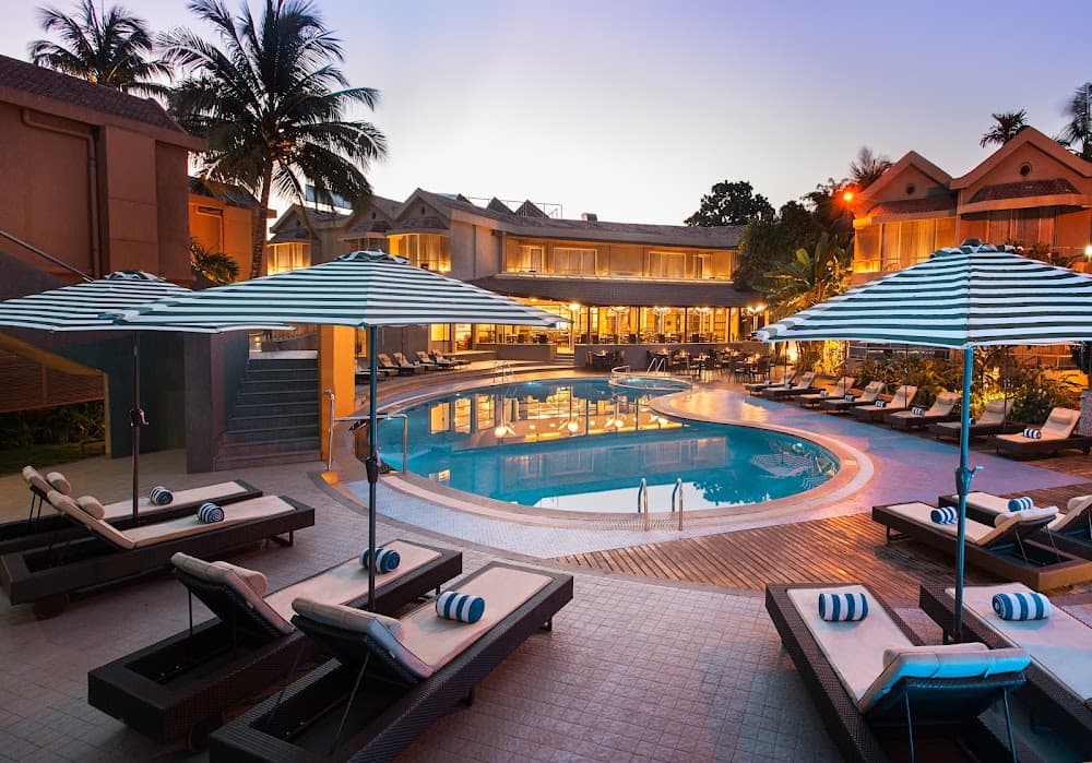 📷 Whispering Palms Beach Resort