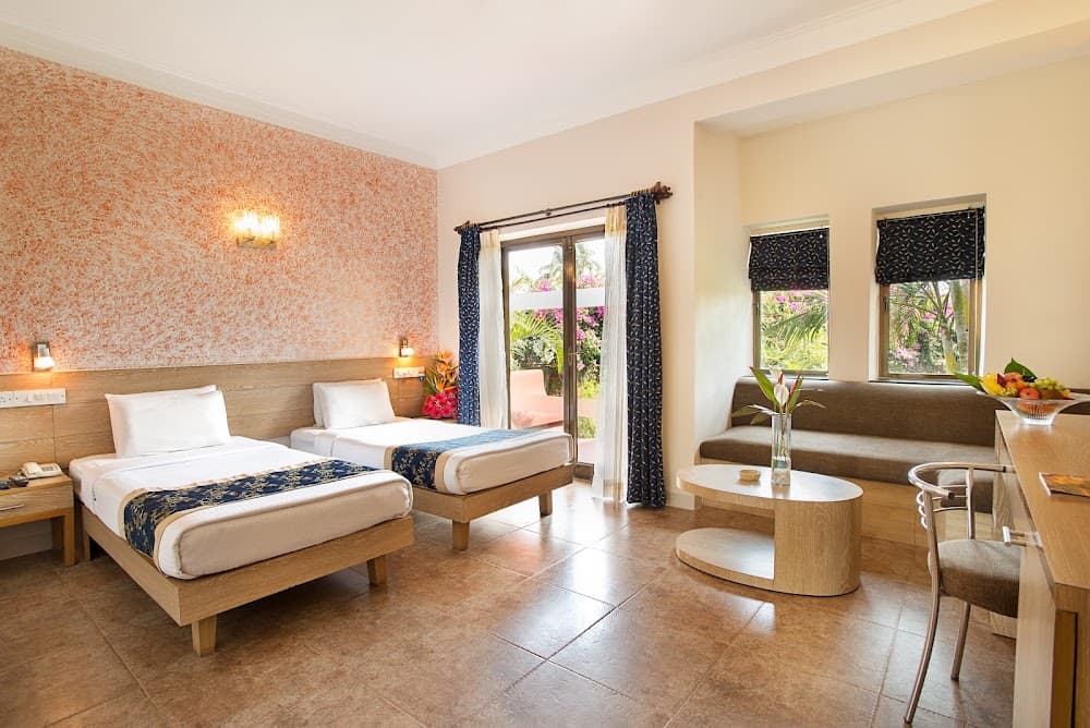 📷 Whispering Palms Beach Resort