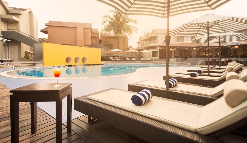 📷 Whispering Palms Beach Resort