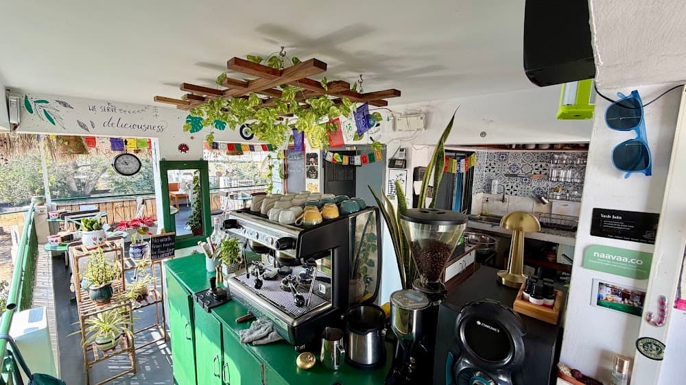 📷 Backyard cafe