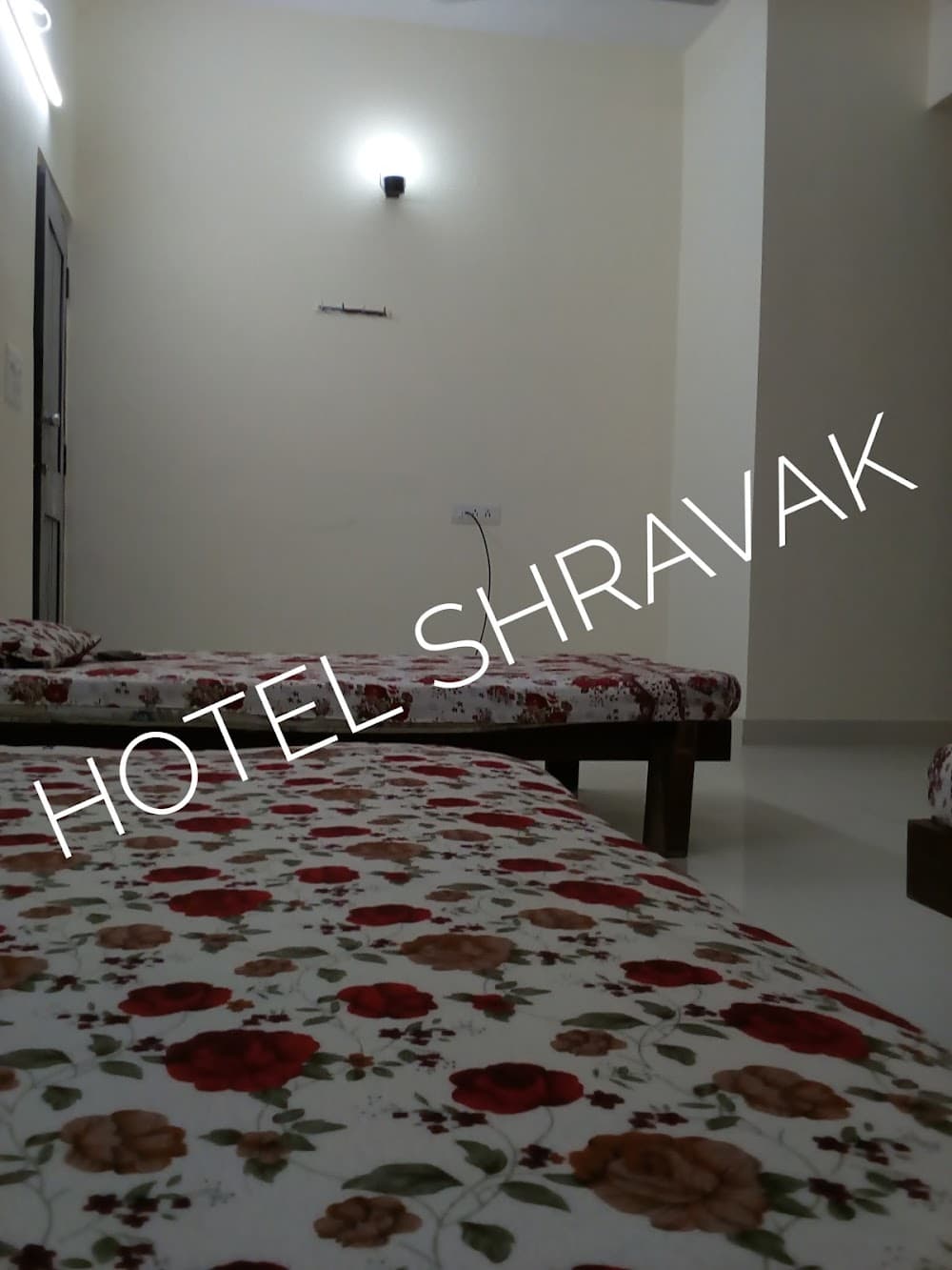 Hotel Shravak