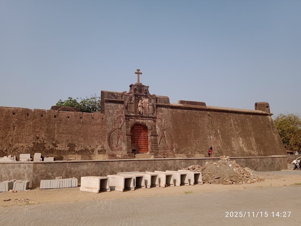 Small Daman Fort