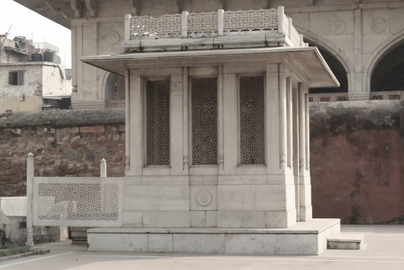 Mirza Ghalib's Tomb