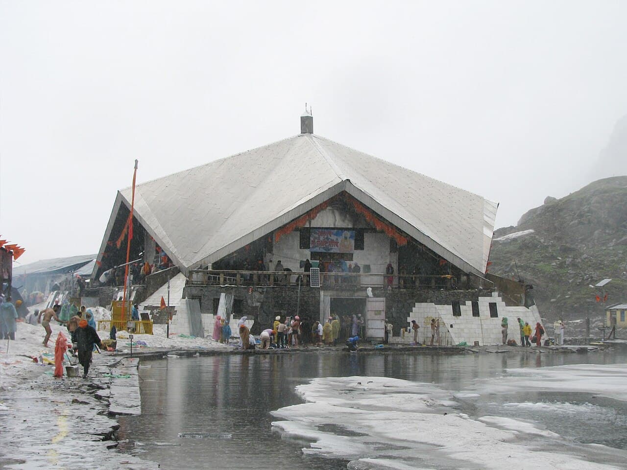 Gurudwara Sri Hemkunt Sahib (Hemkunt)