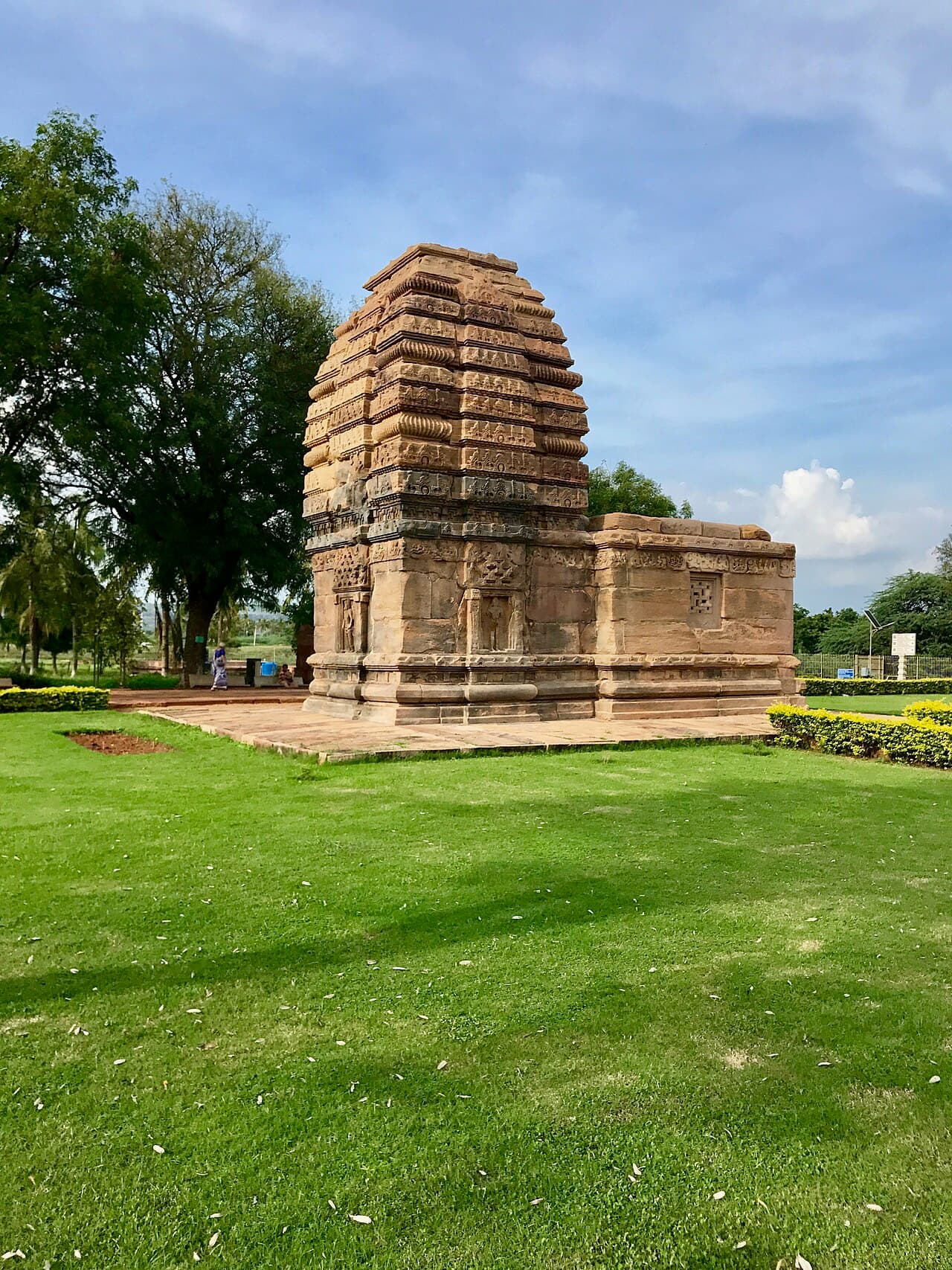 Kadasiddeshwara temple