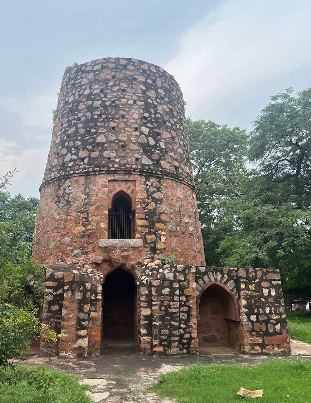 Chor Minar