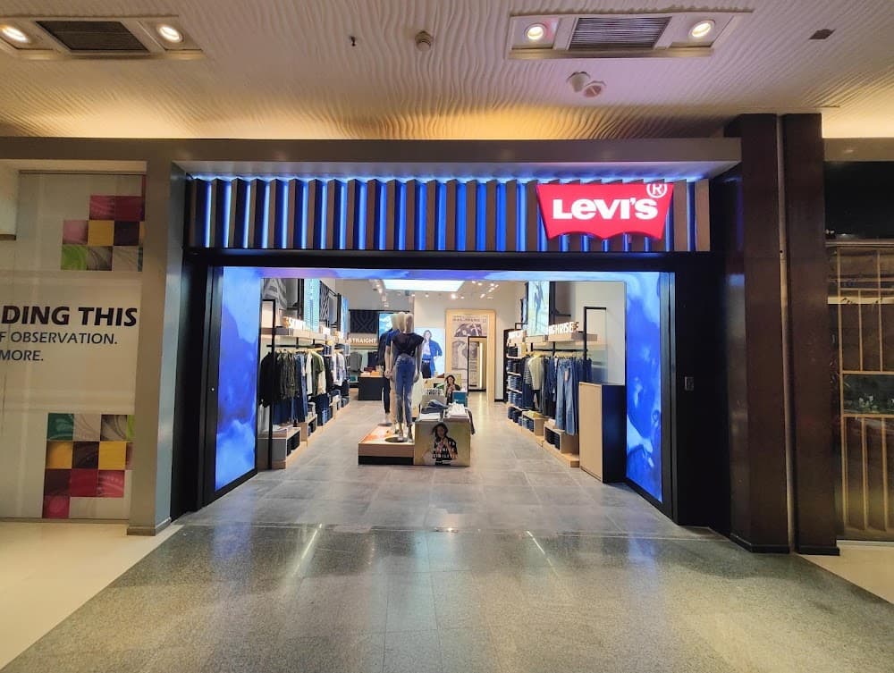 Levi's