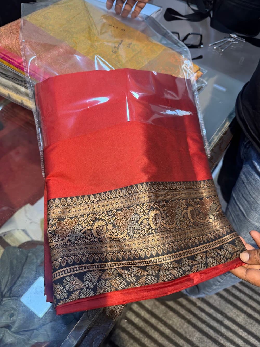 UP Handloom Emporium