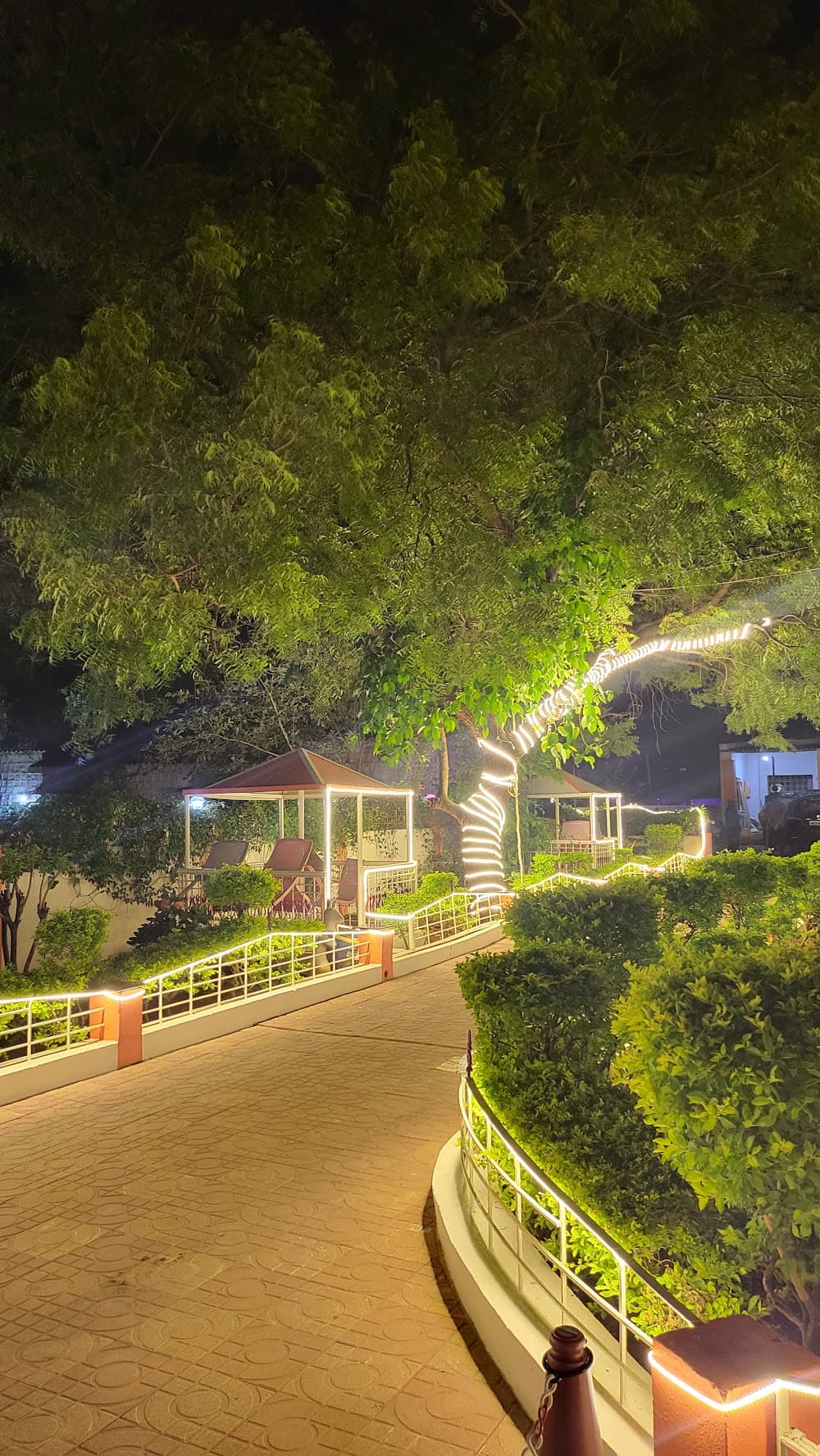 📷 Hotel Grand Akkamaha Devi