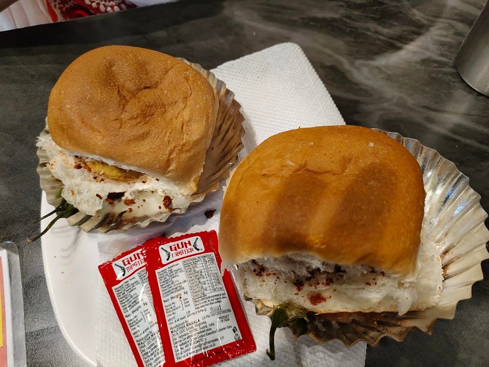 Goli Vada Pav