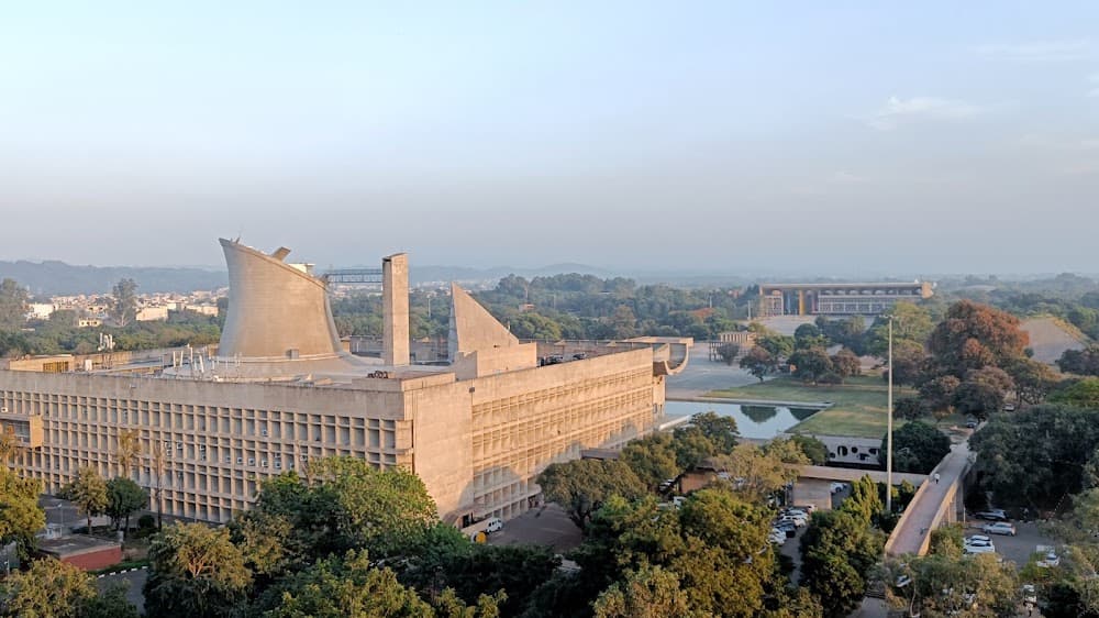 Secretariat Building